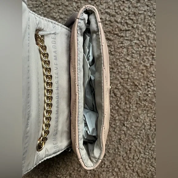 NWT Steve Madden Blush Quilted Crossbody Bag - Picture 4 of 9